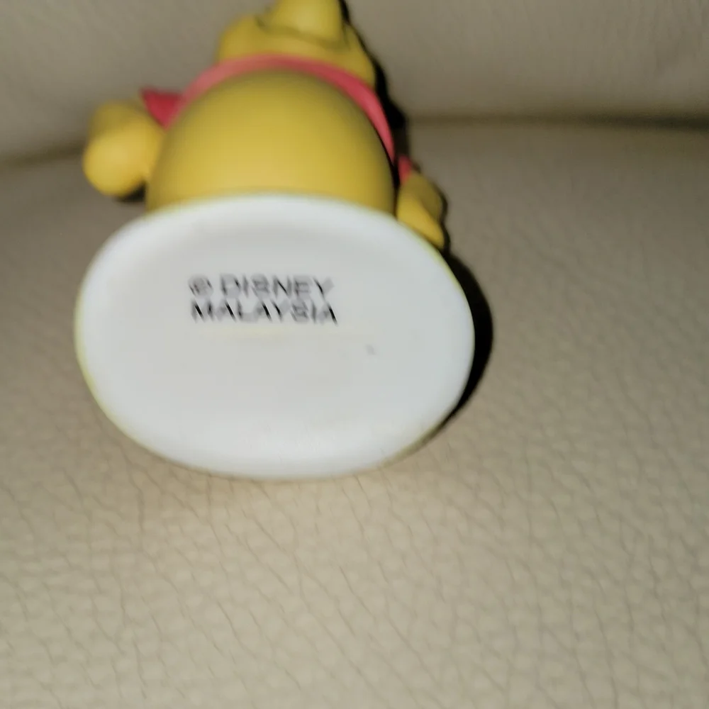 Malaysia winnie the pooh figurine vp21v - Picture 3 of 3
